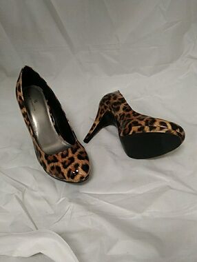 Worthington Wor Jean Leopard Patent Platform High Heels 9M NEW